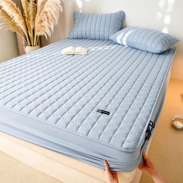 Waterproof Mattress Cover, Soft Comfortable Breathable Mattress Protector, Bedding Supplies for Bedroom, Guest Room, Apartment, School, Home - Image 7